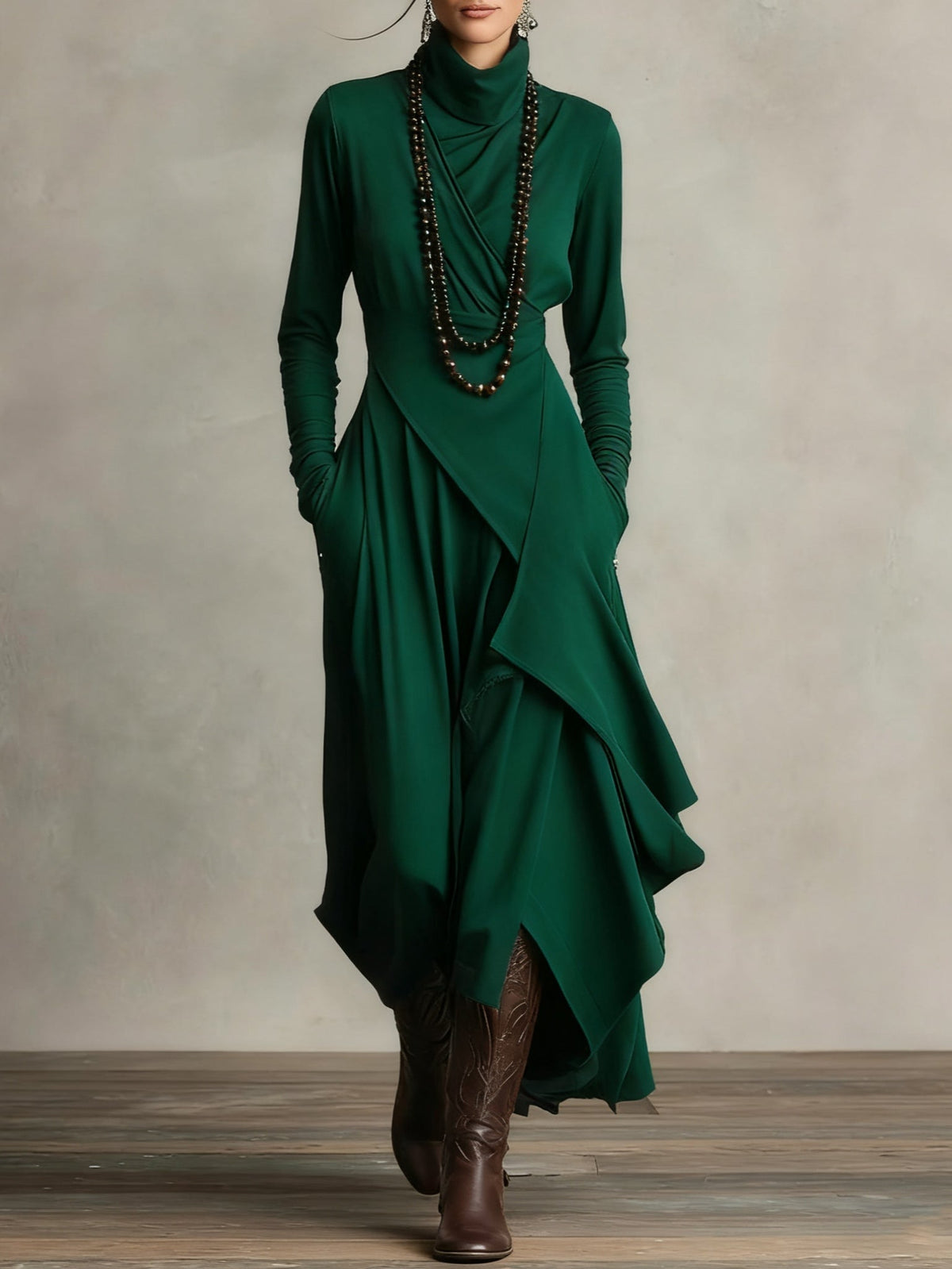 Arielle | Asymmetrisches Rollkragenkleid